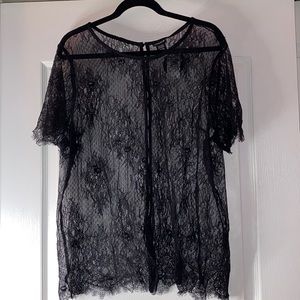 NWT Torrid Lace Top Size 2